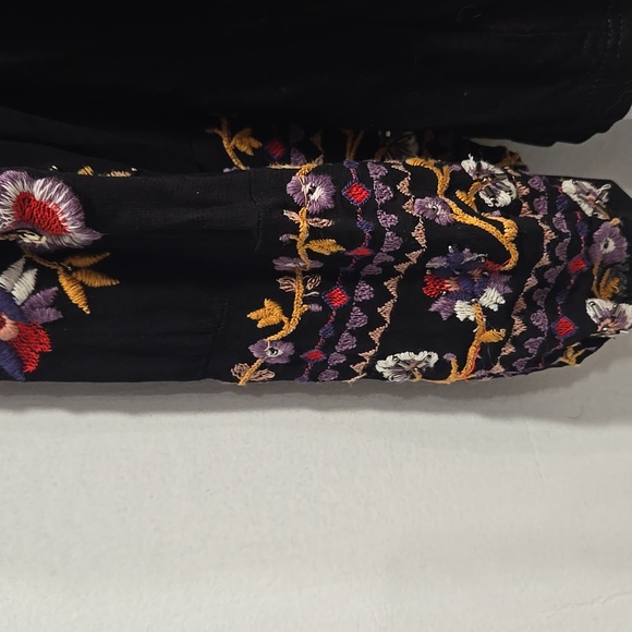 ANTHROPOLOGIE AKEMI + KIN LOUISE EMBROIDERED TUNIC SIZE XS. #7236 - Picture 7 of 11